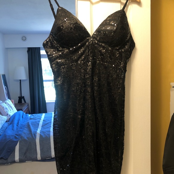 Guess black dress - Picture 3 of 3